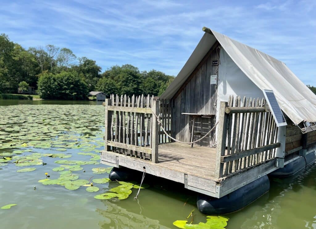 flo'tente cabane sur l'eau Domaine de la Dombes